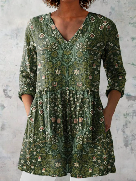 Julie - Long Blouse with V-Neck