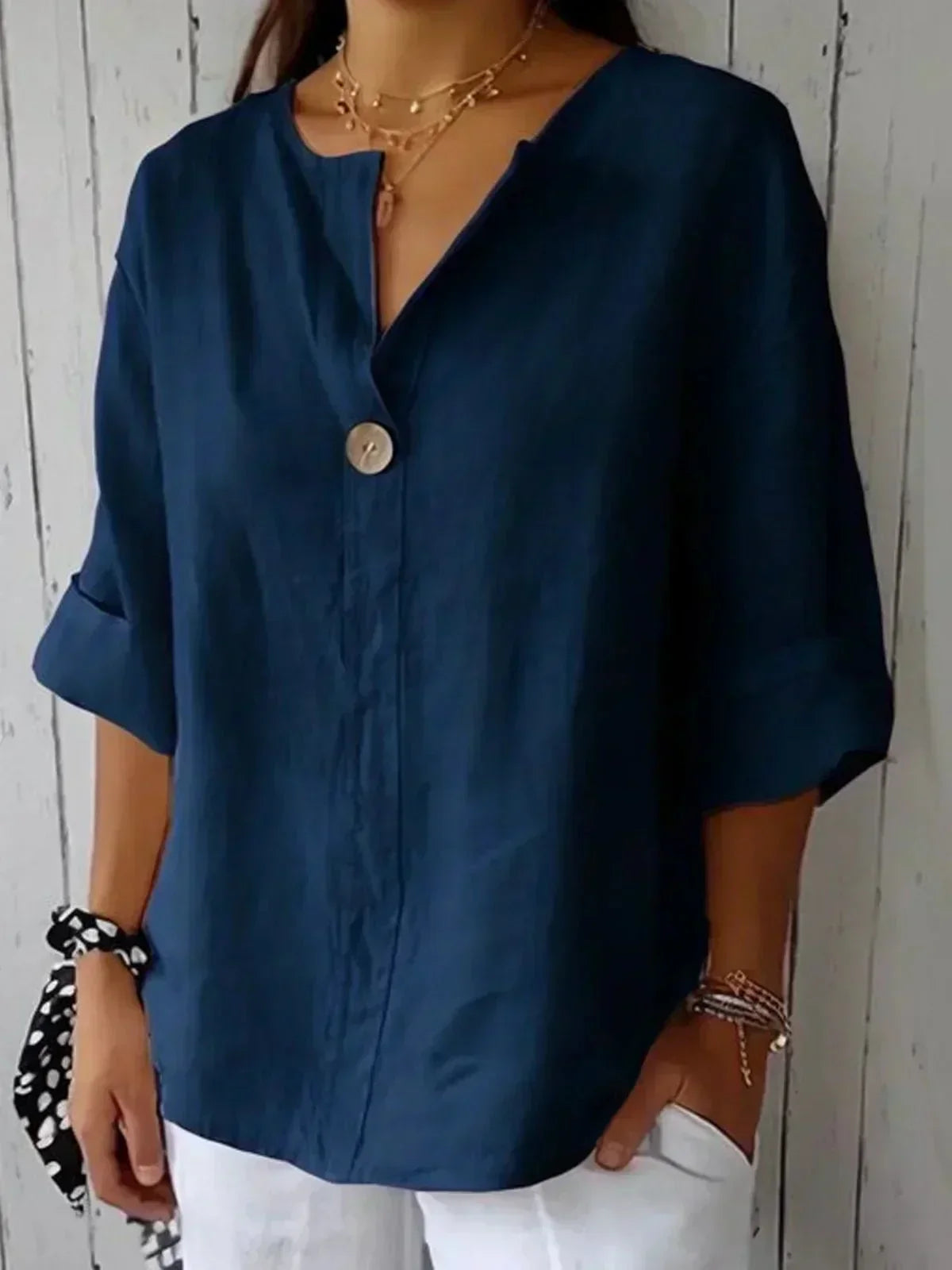 Iris™ | Relaxed V-Neck Linen Top