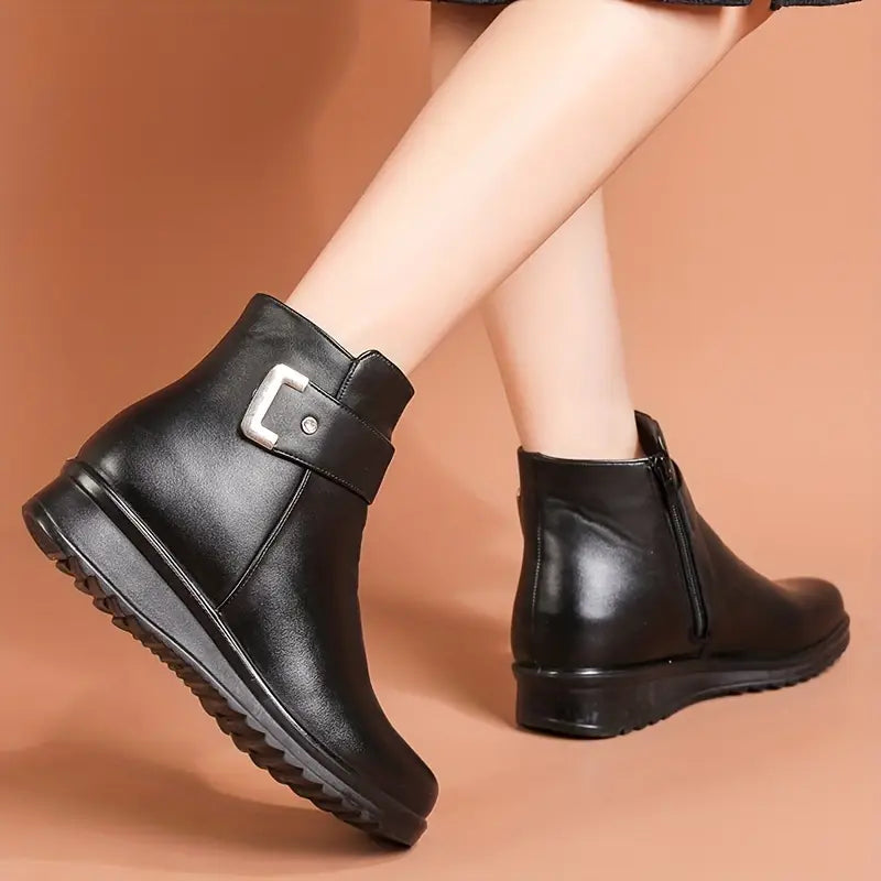 SAVVINA™ FLEECE-LINED WINTER ANKLE BOOTS