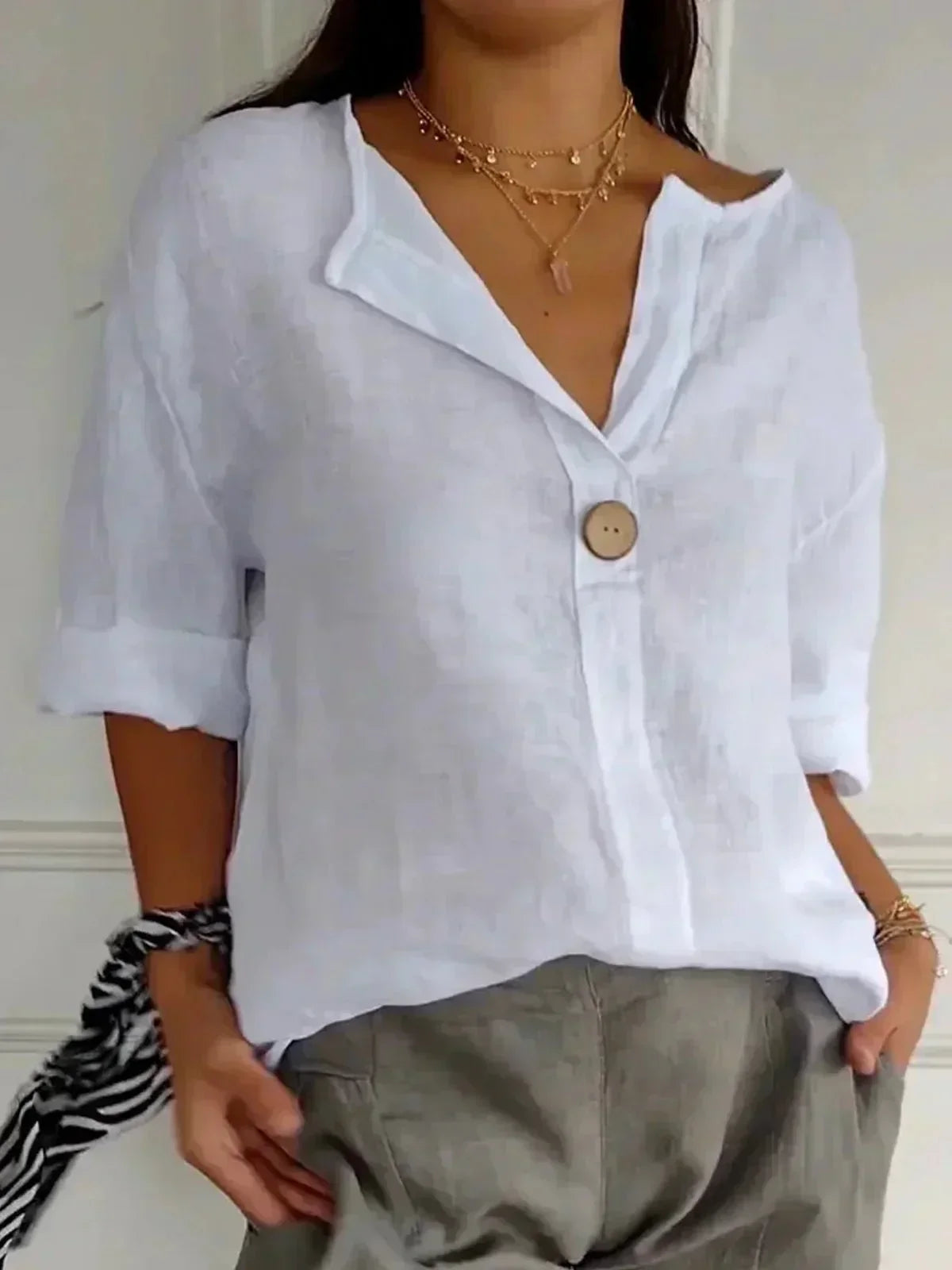 Iris™ | Relaxed V-Neck Linen Top